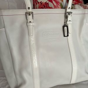 Coach white leather shoulder purse